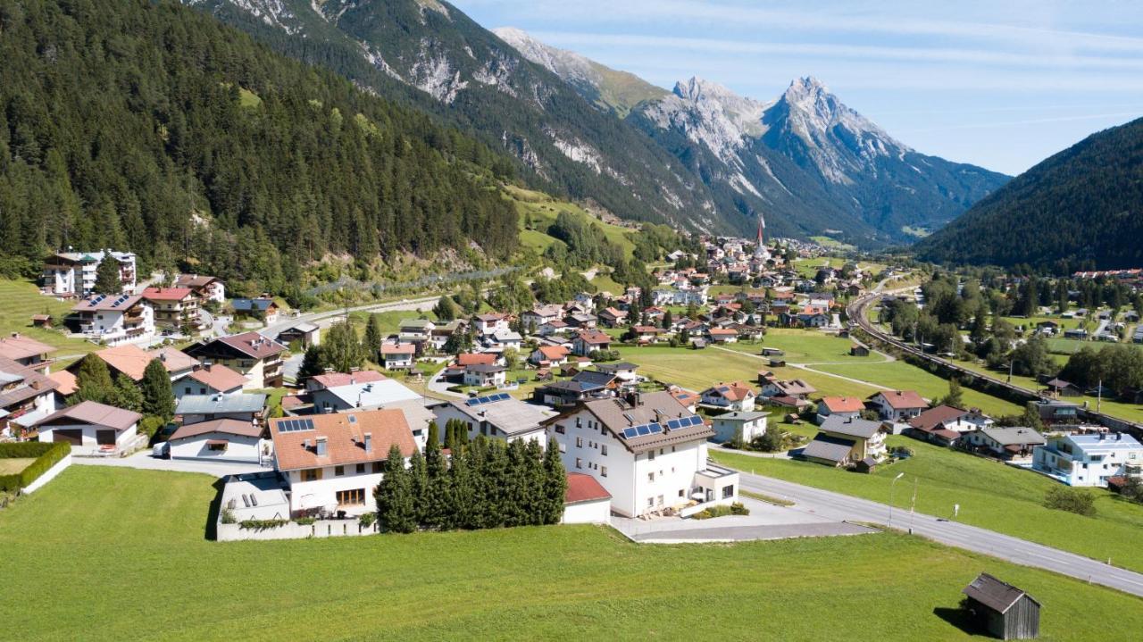 Pension Angelika Pettneu am Arlberg Exterior foto