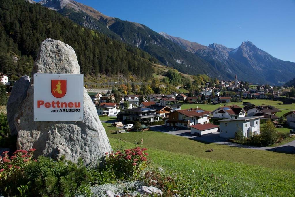 Pension Angelika Pettneu am Arlberg Exterior foto